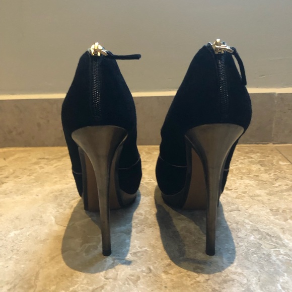 Black Platform Suede Shoes, size 8.5 - Picture 4 of 7